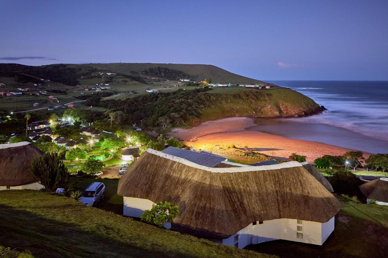 First Group Hole In The Wall Backpackers Coffee Bay Exterior photo